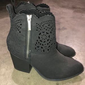 Rampage Booties